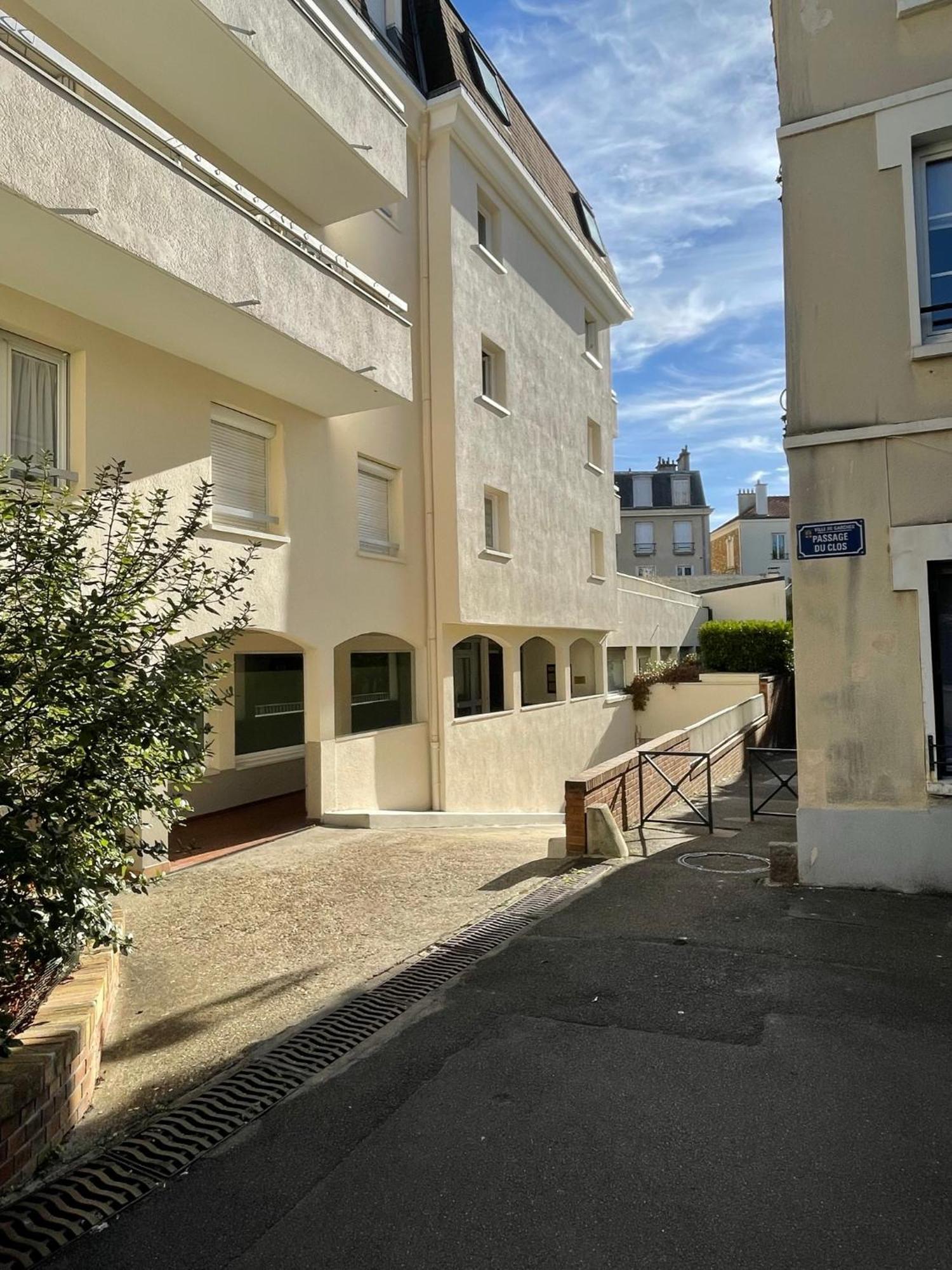 L'Athos - Appartement Equipe - Entre Paris Et Versailles - Haut Debit Garches Exterior photo